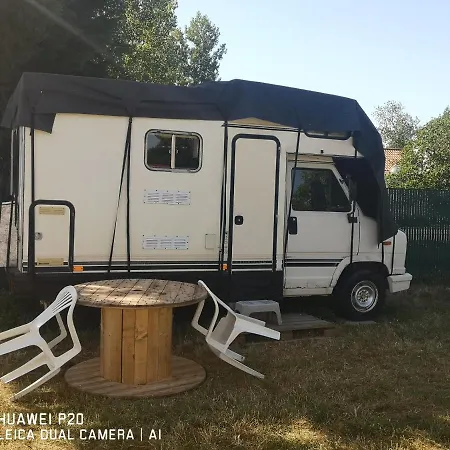 Chambre En Camping Car
